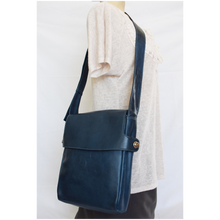 Load image into Gallery viewer, Messenger Bag Style # 1479-25

